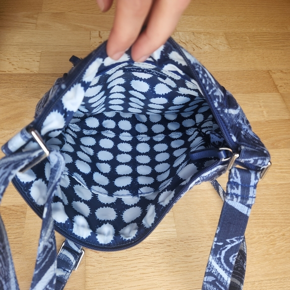Vera Bradley Crossbody Bag - Picture 9 of 12